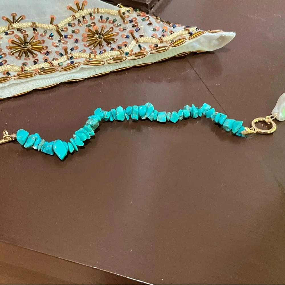 Turquoise and Gold Jewelry Set with Pearl Accents - Picture 8 of 9
